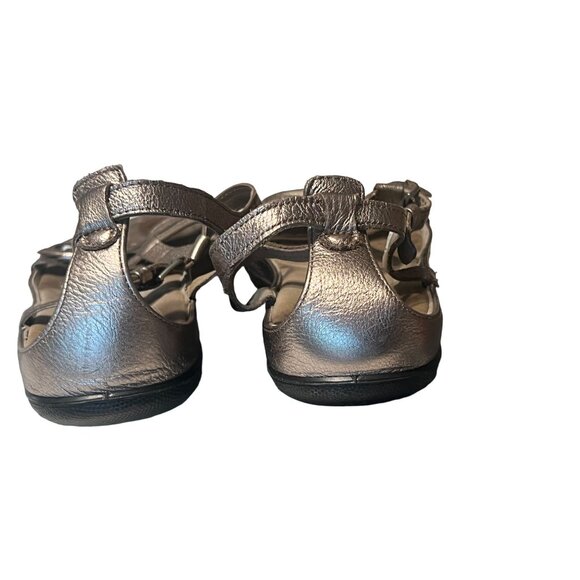 Ecco Pewter / Metallic Charcoal Gray T Strap Sandals Women's Size 38 7 7.5 Good - Picture 7 of 11